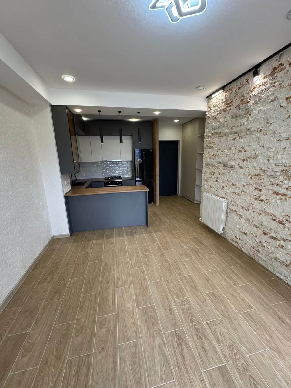 Продается 2-комнатная квартира, Тбилиси — $83,000