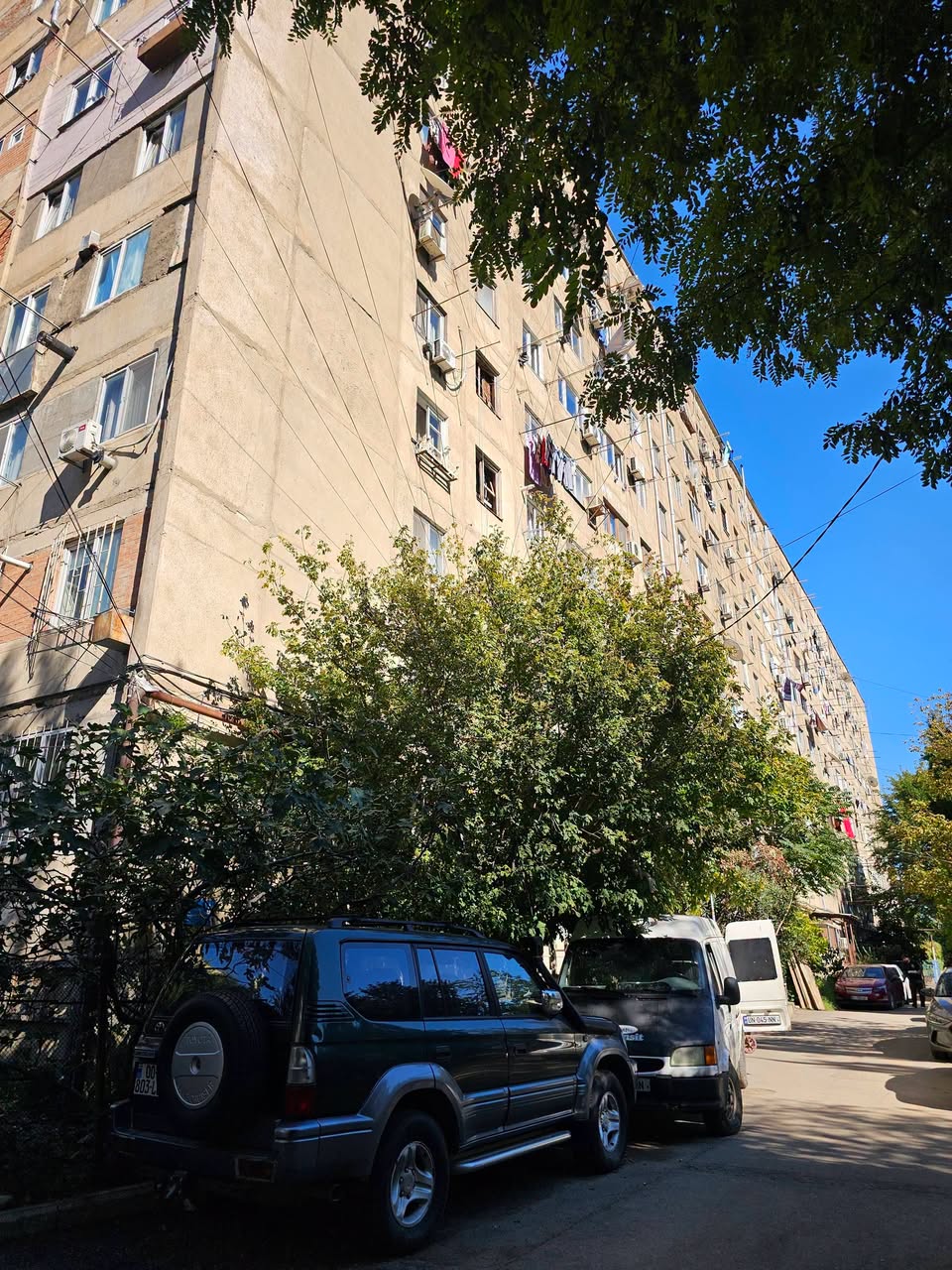 🏠️ İsninin metrosuna yakın satılık, yönetimle birlikte 3.5 - 96,000$