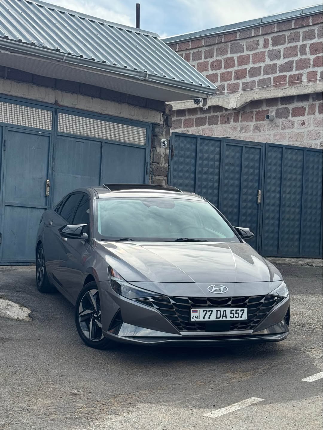 Hyundai Elantra 2022
