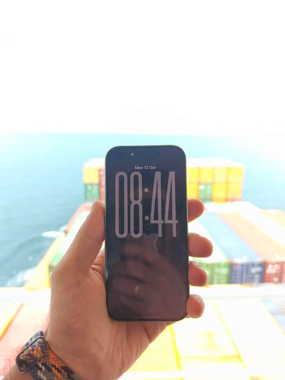 იყიდება iphone 17 (256Gb) +apple watch — 2,500₾