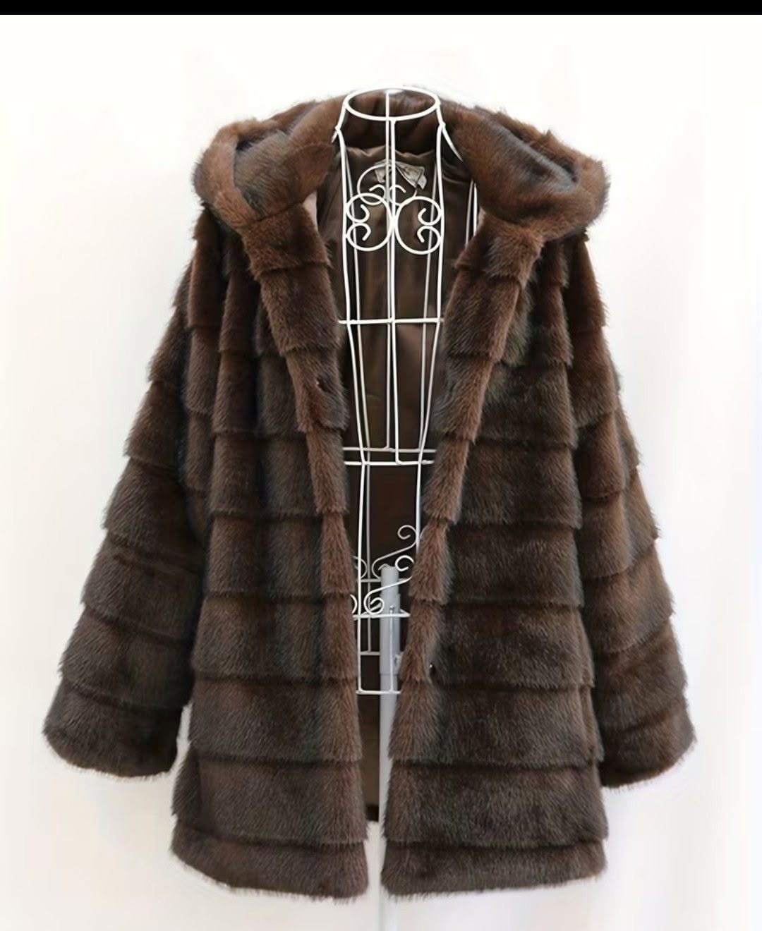 New fur coat, 2XL, with hood