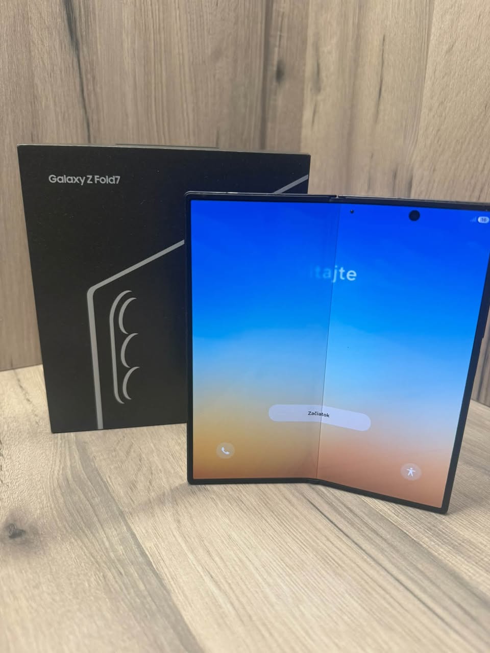 Վաճառվում է Samsung Z Fold 7: Հիշողություն՝ 3,800₾