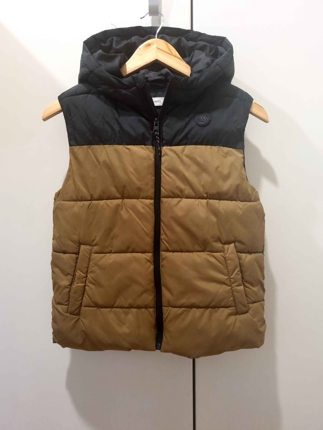 Mango დუტის ჟილეტი, 9-10 წელზე. ახალივით.