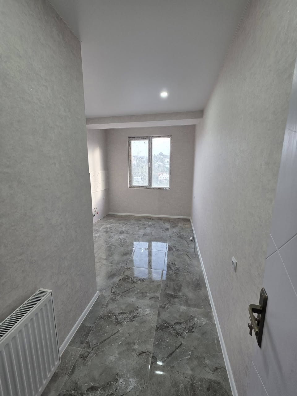 იყიდება 4-ოთახიანი ბინა, თბილისი — $144,000