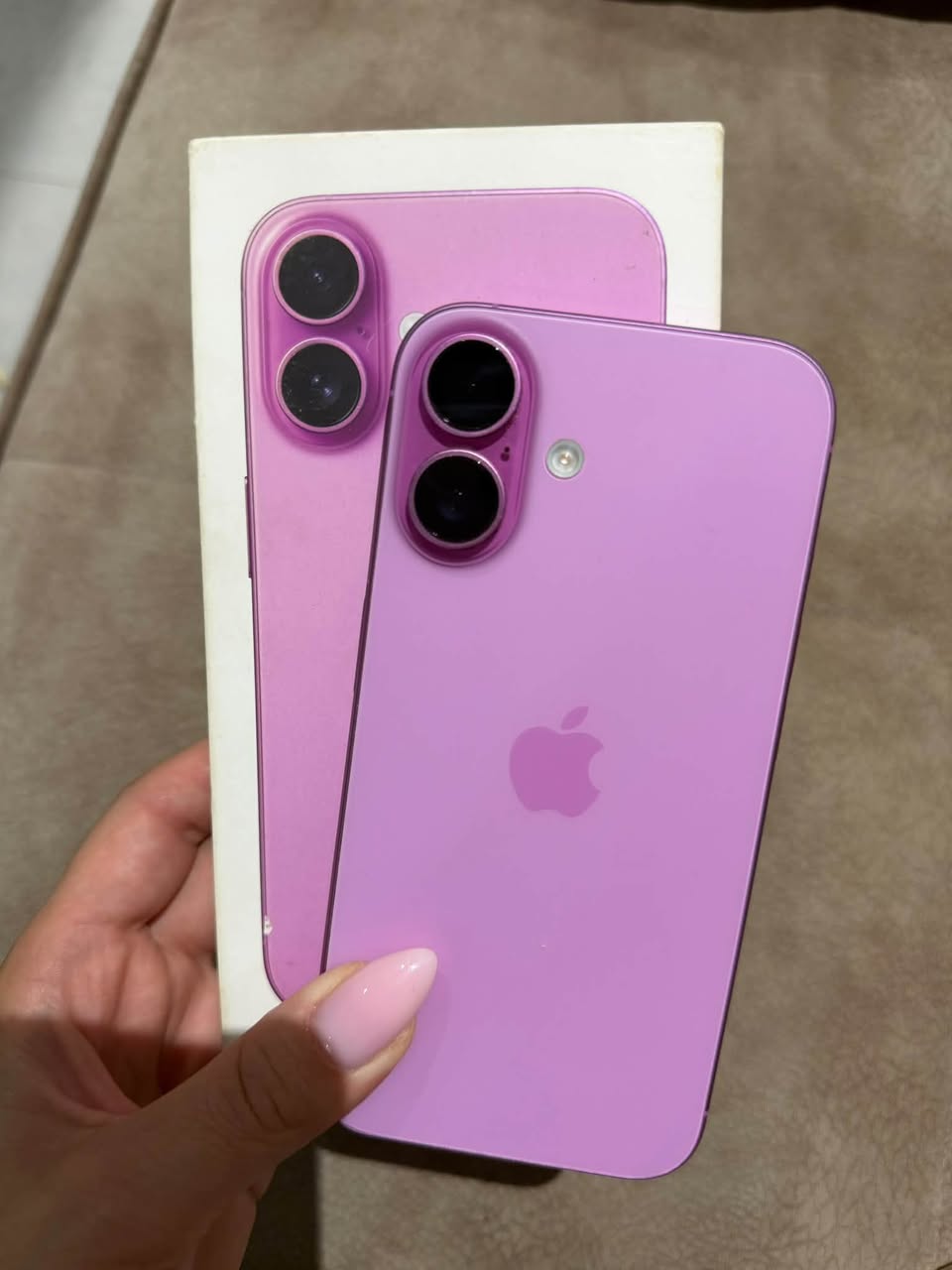 იყიდება Iphone 16 128GB ტექნიკურად გამართული,