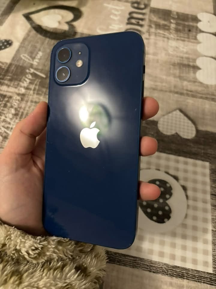 iPhone 12 64GB, ბატარეა 73%
