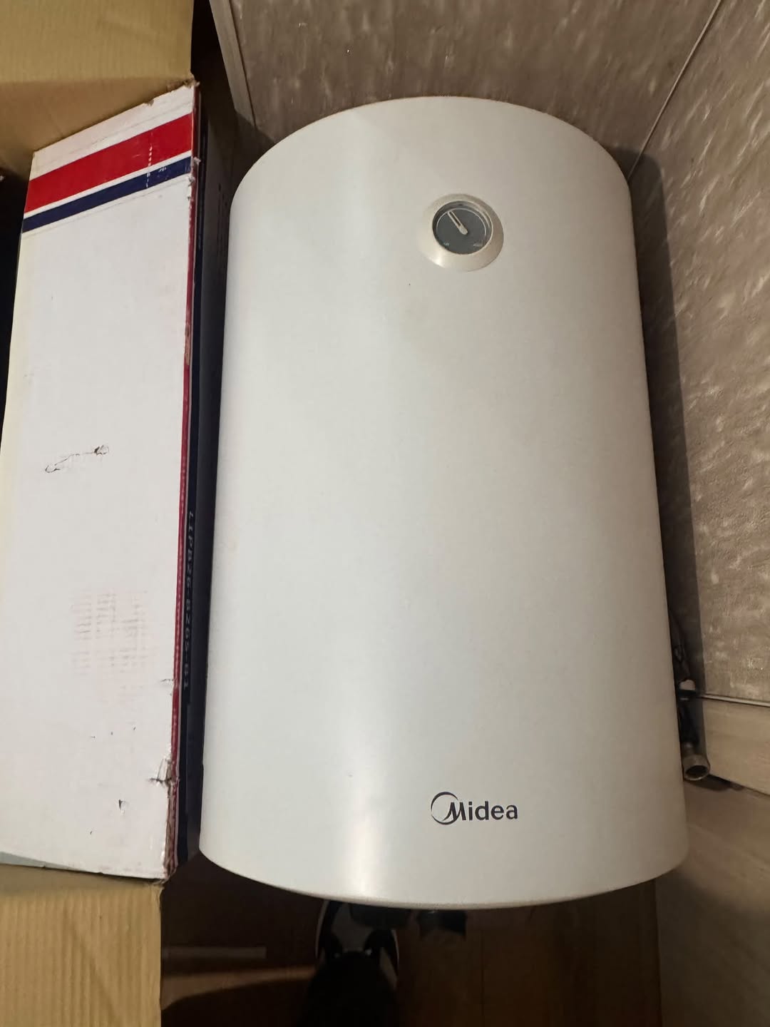 Midea markalı elektrikli su ısıtıcısı (boiler) - 150₾