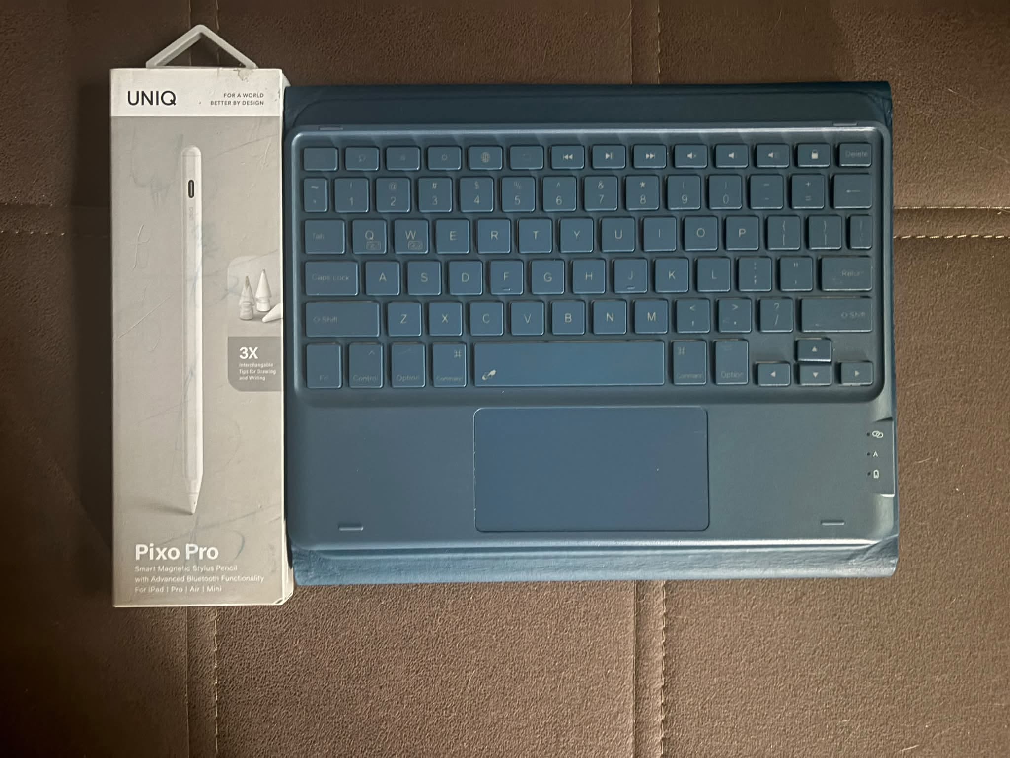 Wireless Keyboard Case for iPad Stylus — 120$