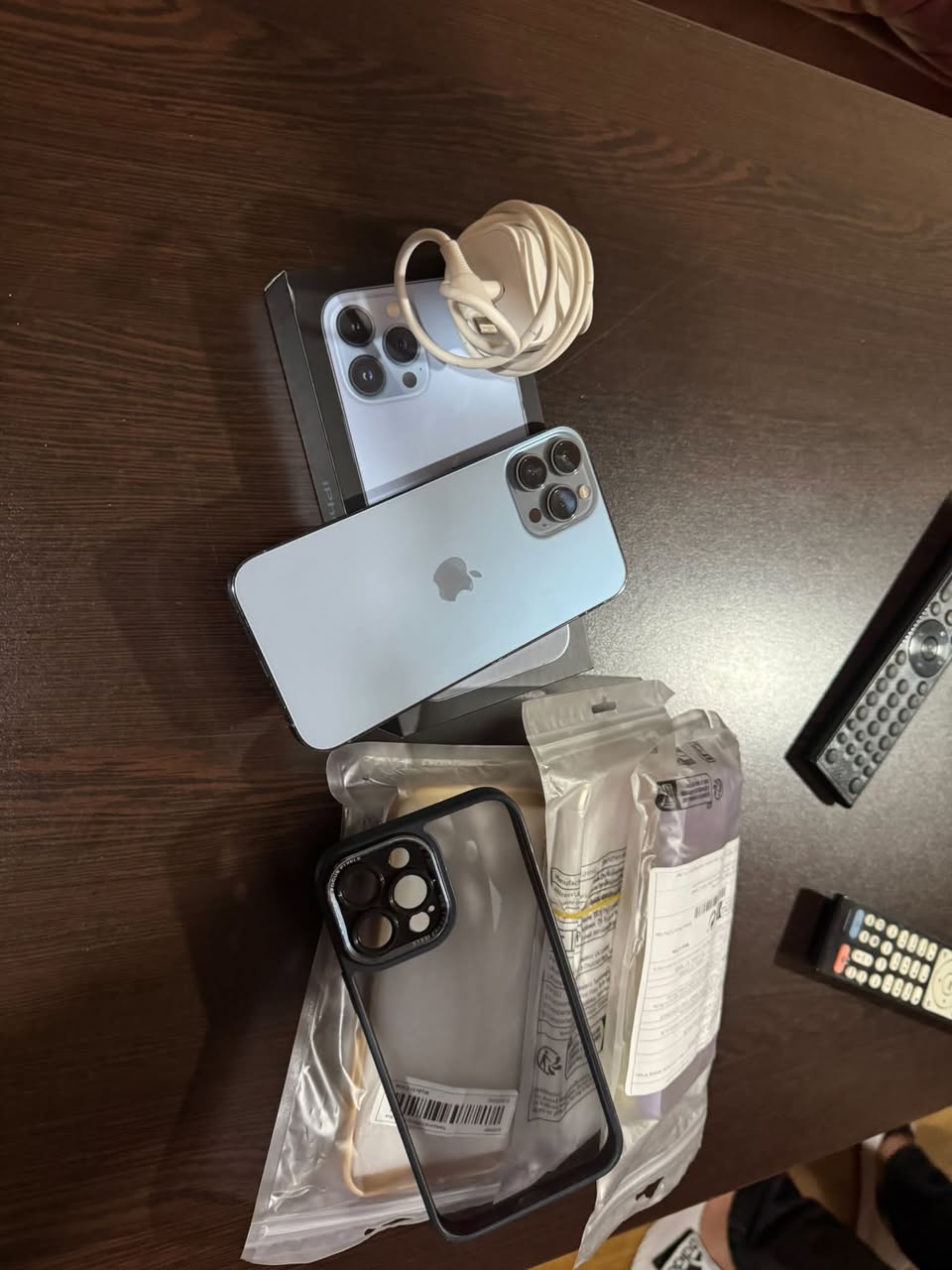 iPhone 13 Pro Max 91% батареи — 1,200₾