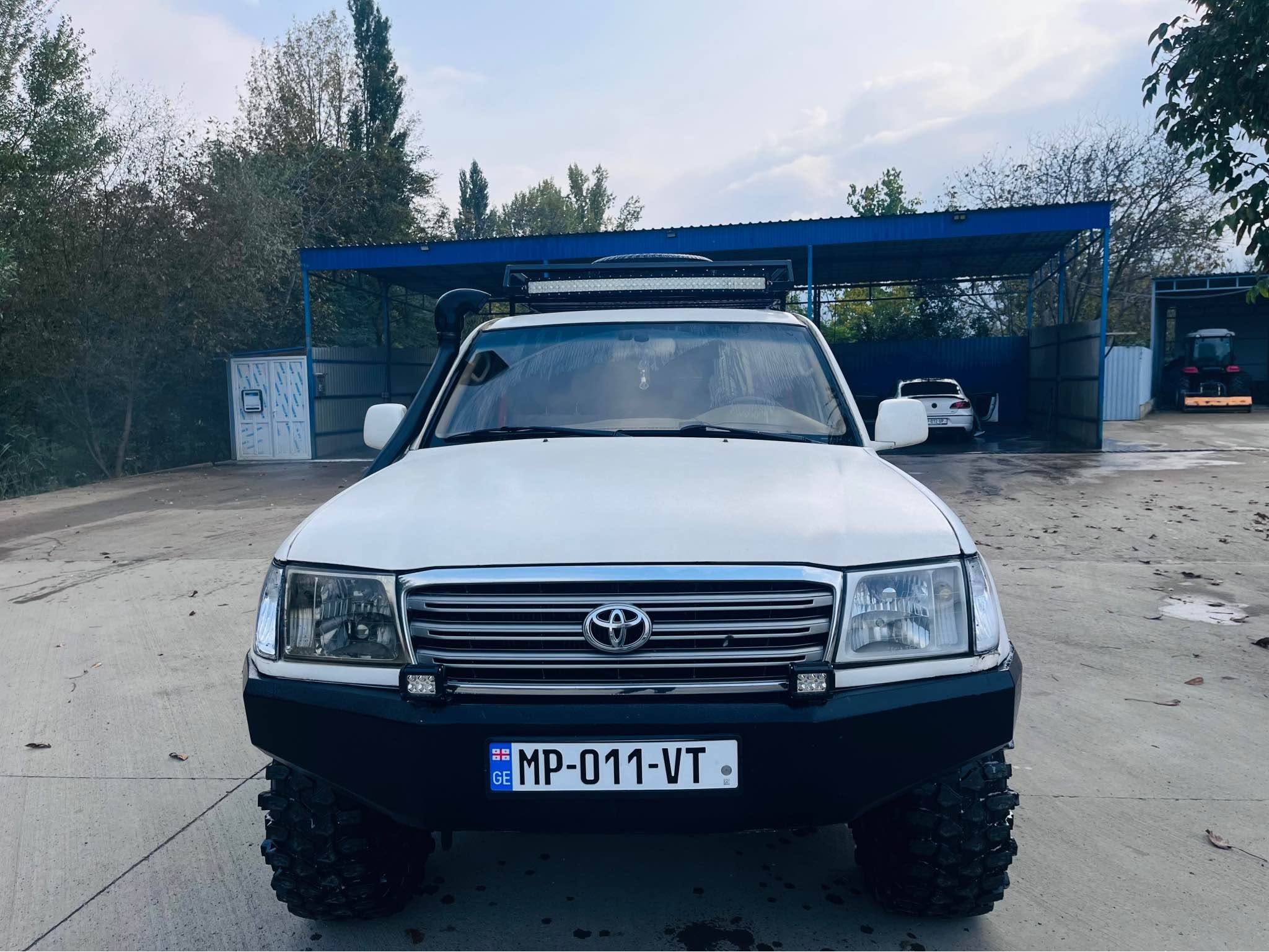 Toyota Land Cruiser 100 1999