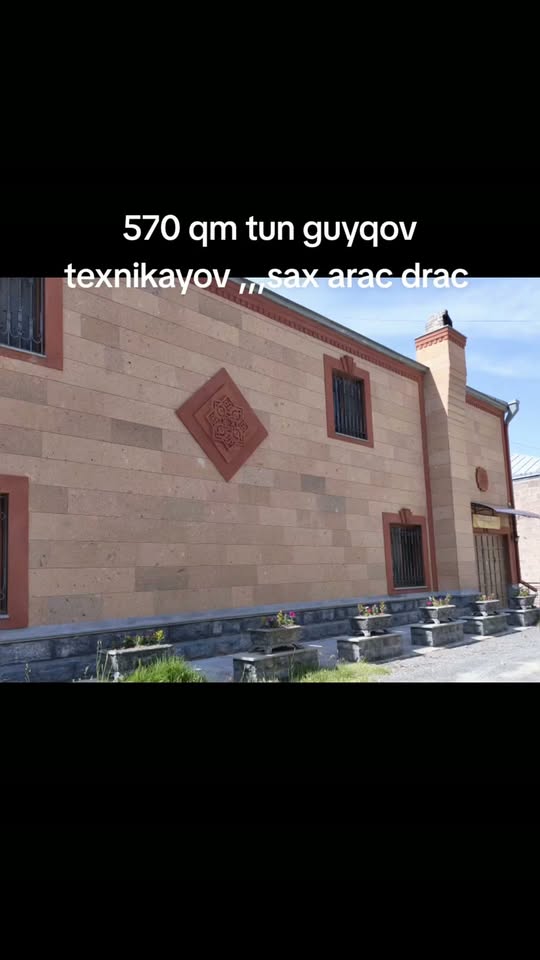 3-storey private house for sale