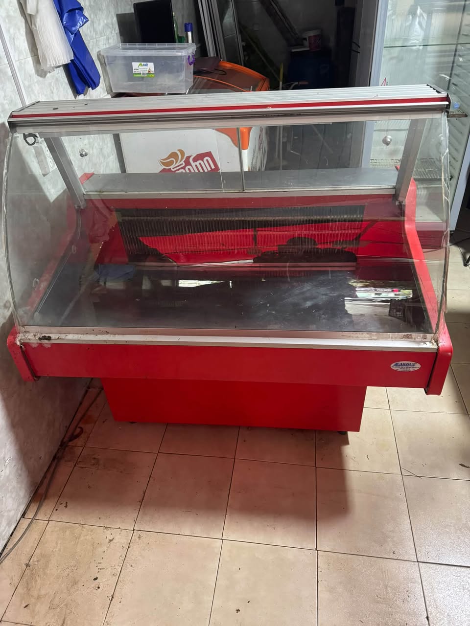 Yaxşı işləyir 1.20 yanvar mətbəx sobası var