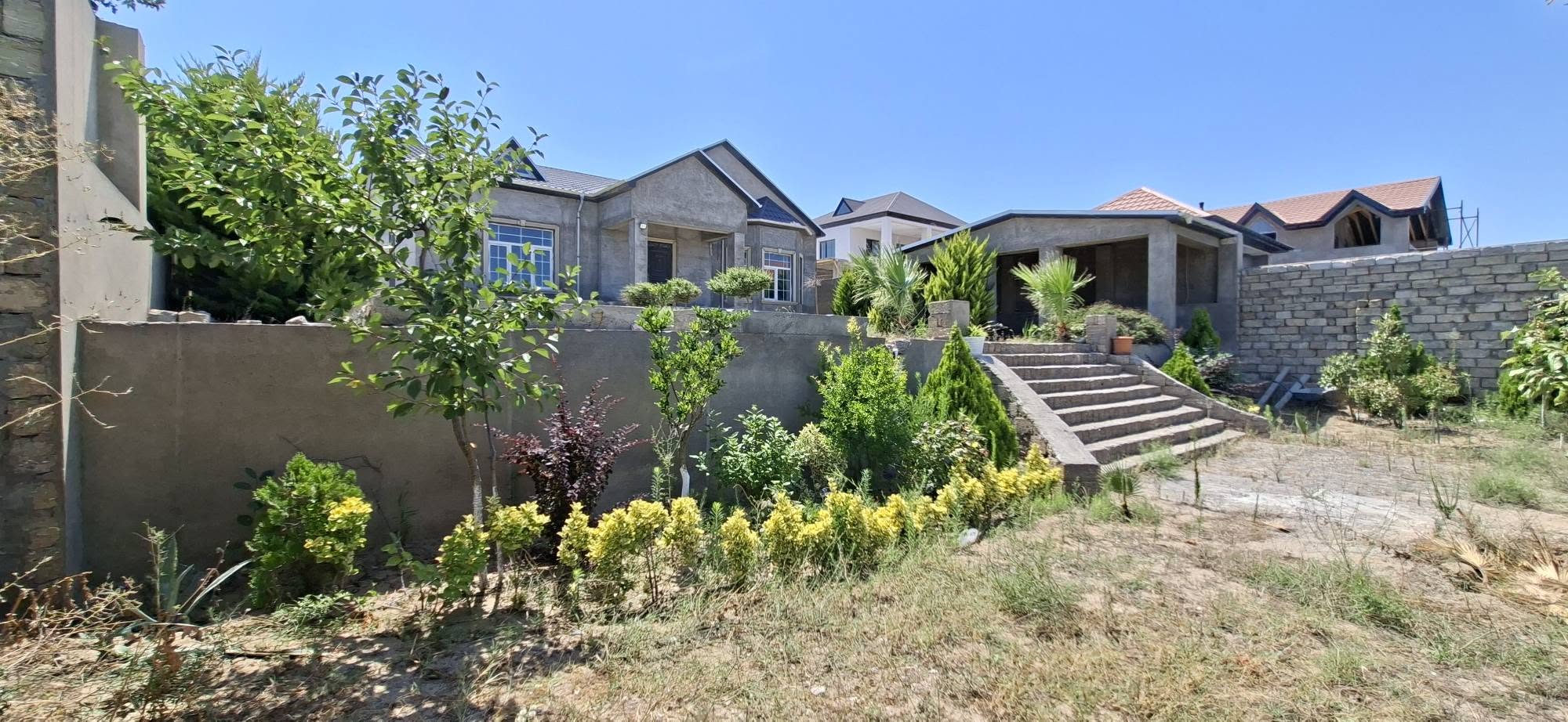 Həyət evi, Bakı — 200,000 ₼