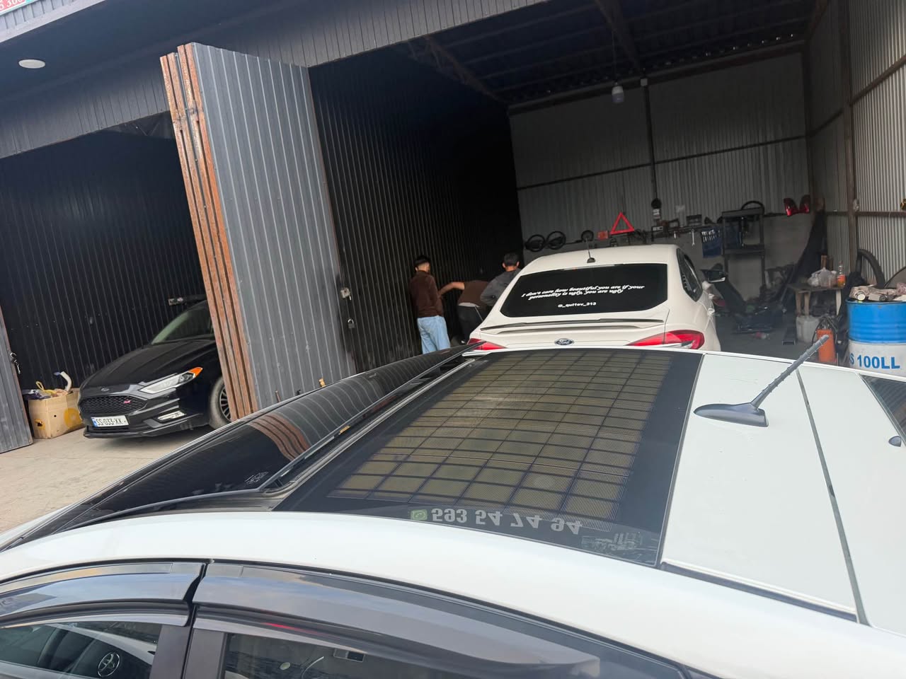 Toyota Prius 2015 — 7,000$