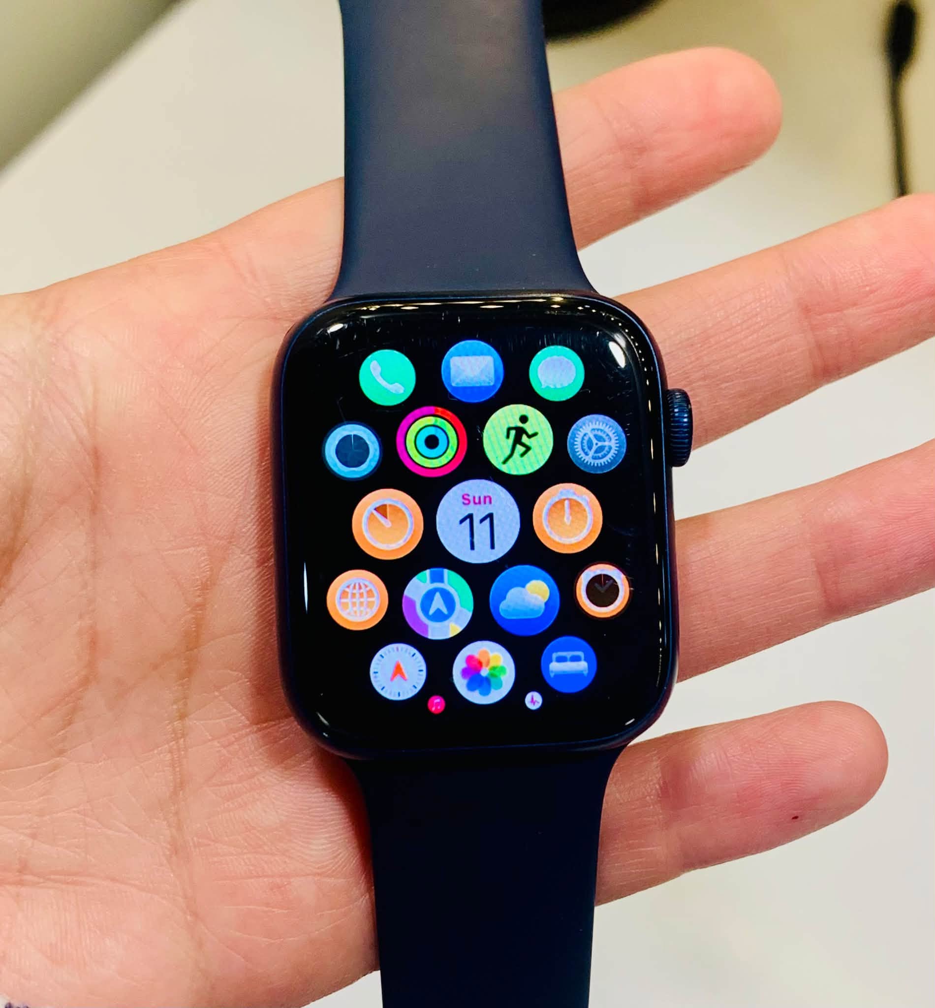 APPLE WATCH ALUMINIMU 6 ✅ ელემენტი-90%✅ — 350₾
