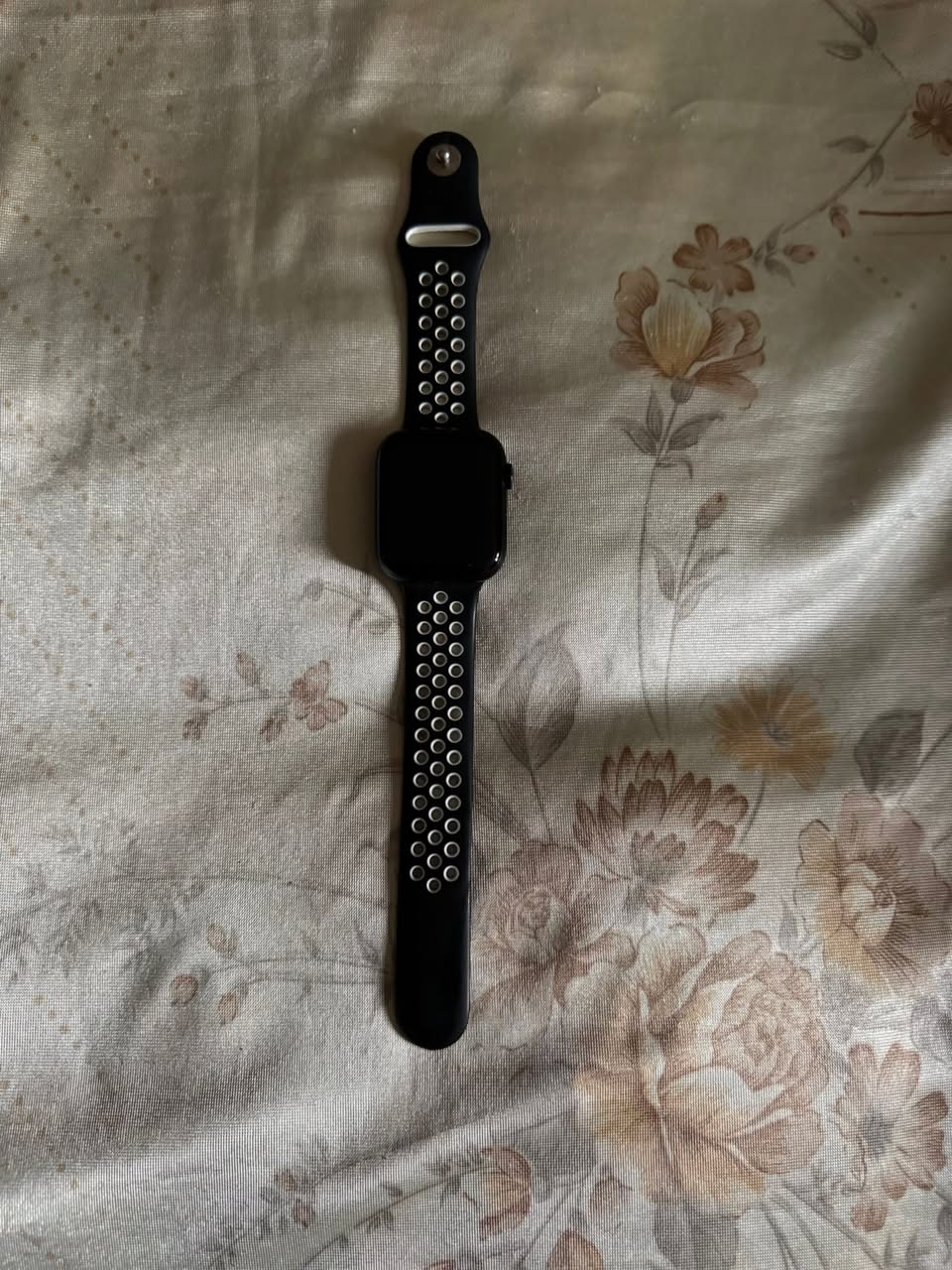 იყიდება apple watch serie 8 45MM — 430₾