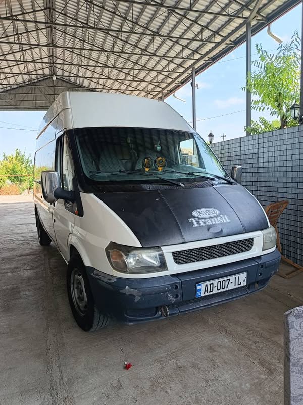 Ford Transit Year 2001 — $7500