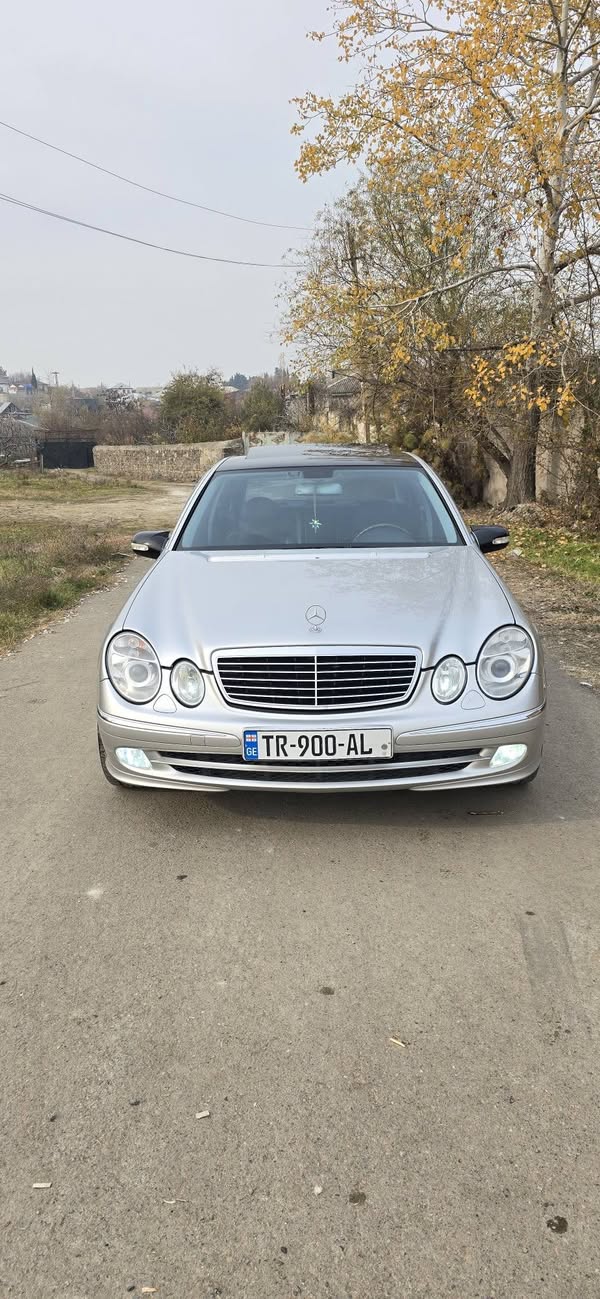 Avtomobil 2003