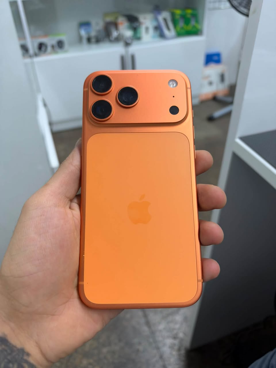 iPhone 17 Pro Max 95% 256Gb 355.000 dram