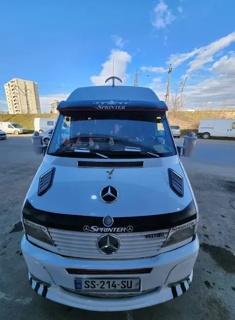 ავტომობილი