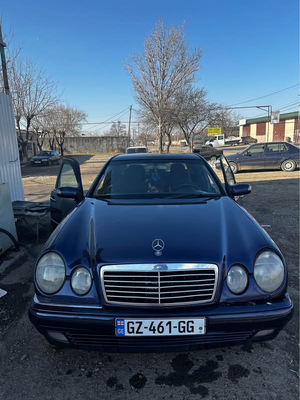 Avtomobil