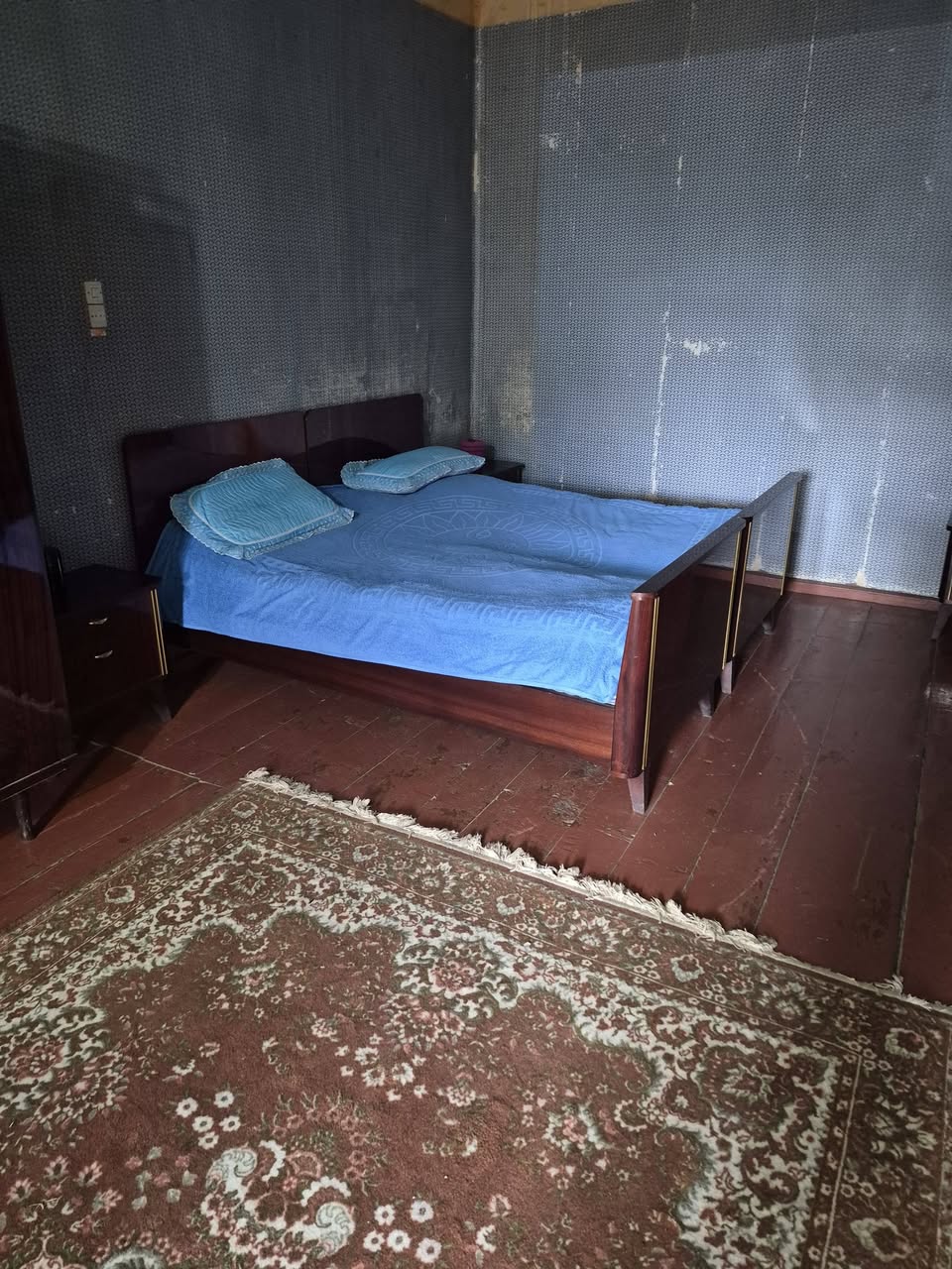House, Khashuri