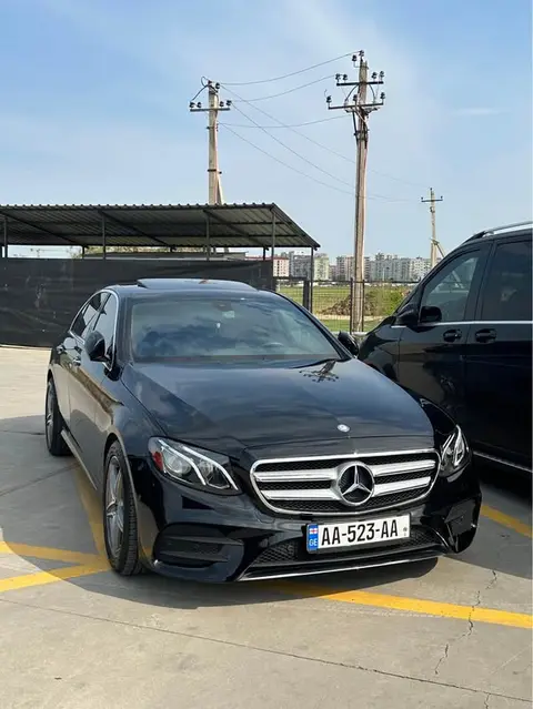 Mercedes-Benz E-Class 2017
