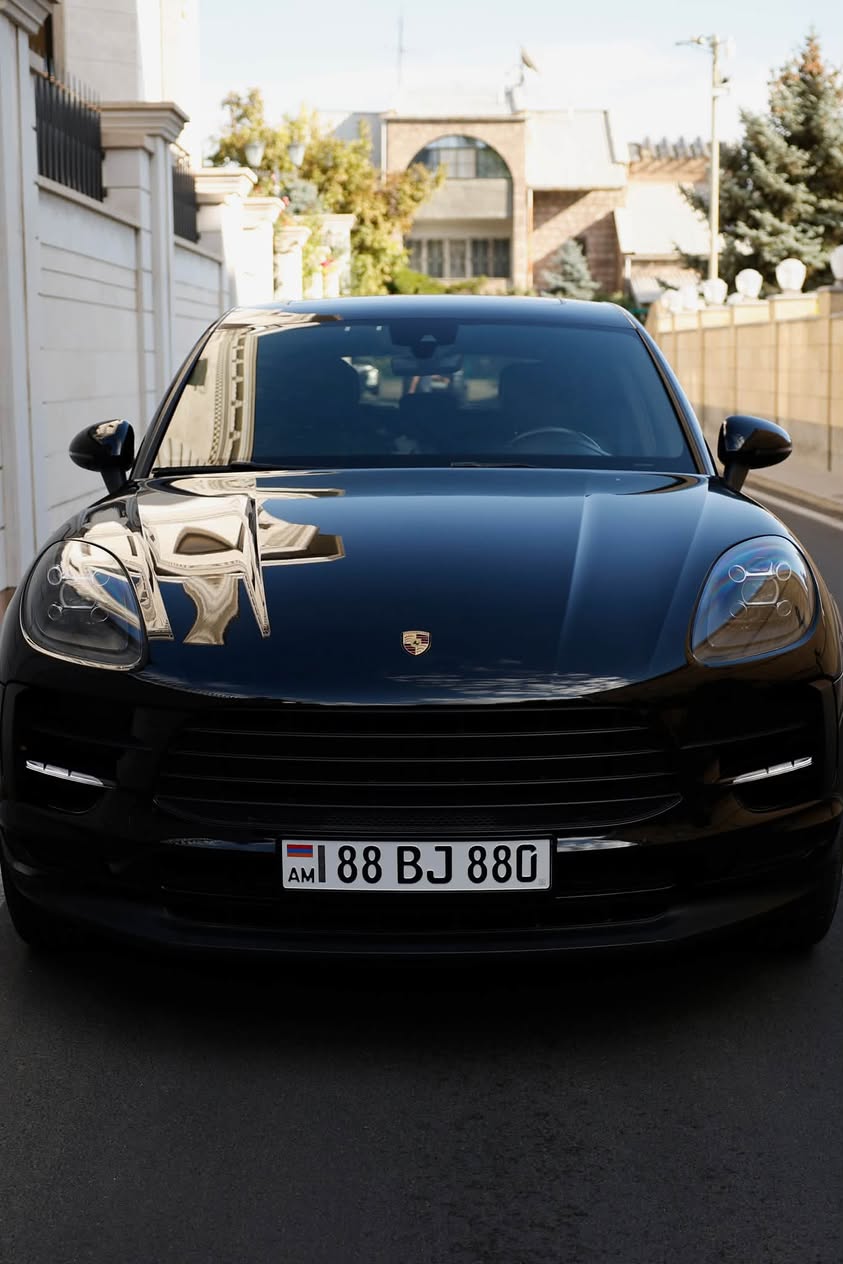 Porsche Macan 2021 — 43,500$
