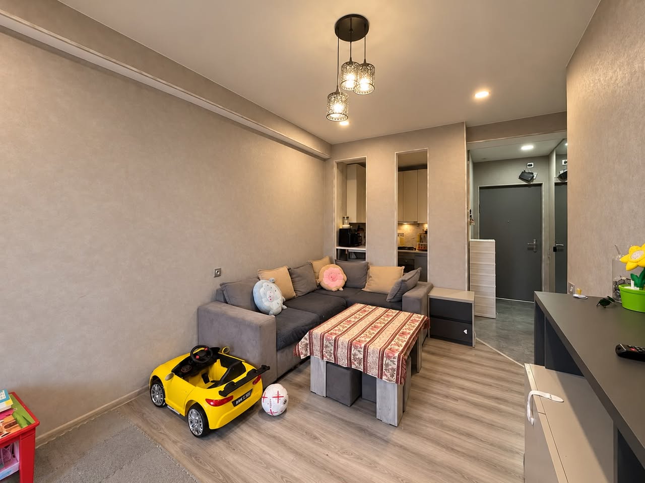 იყიდება ბინა, თბილისი — $85,000