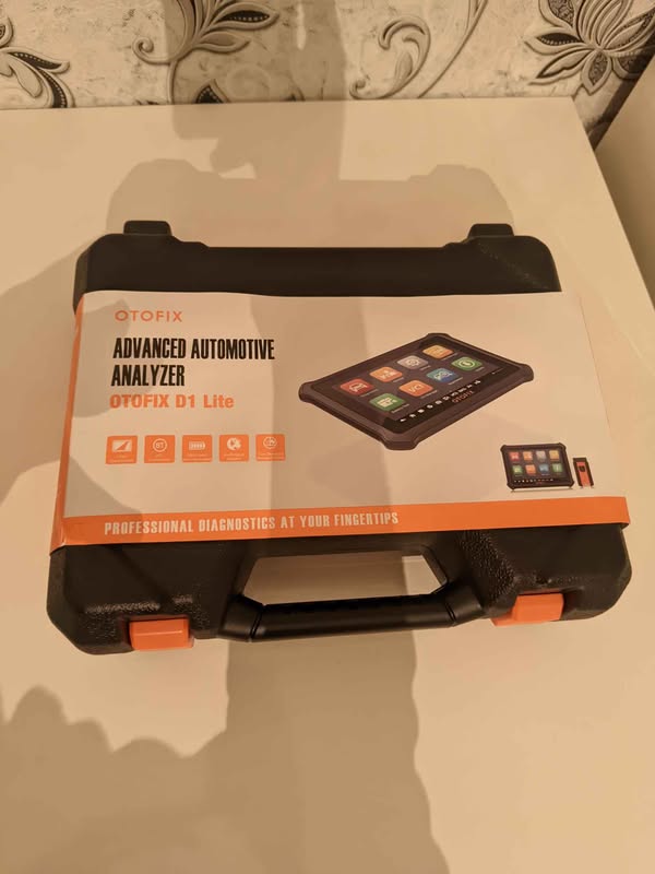 Avtomobil