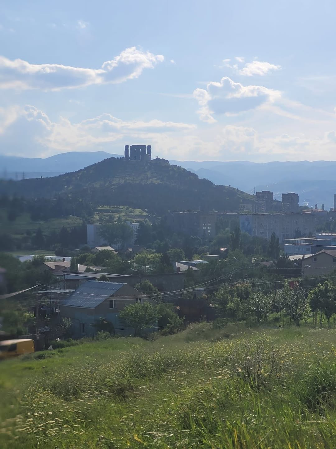 Torpaq sahəsi, Tbilisi