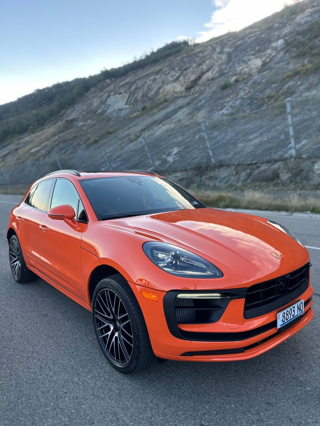Porsche Macan 2024 — 70,000$