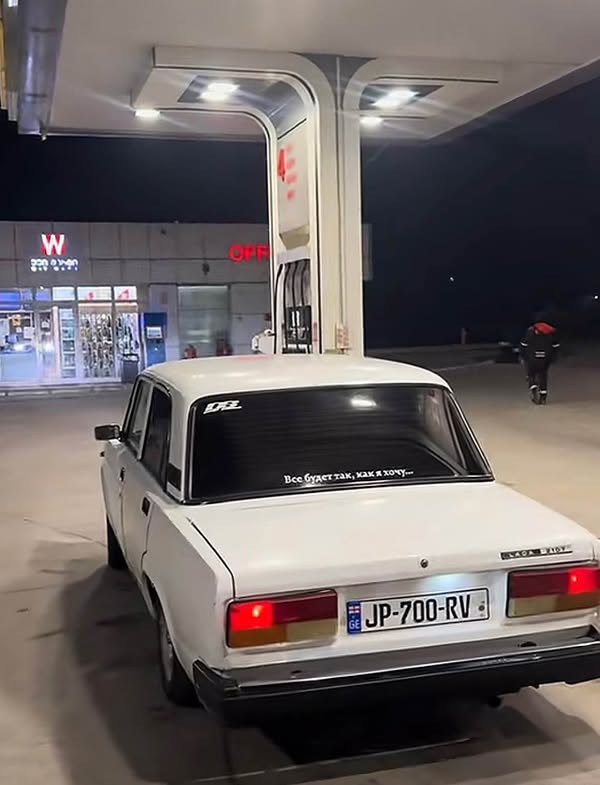 Avtomobil 1998 — 5,200₾