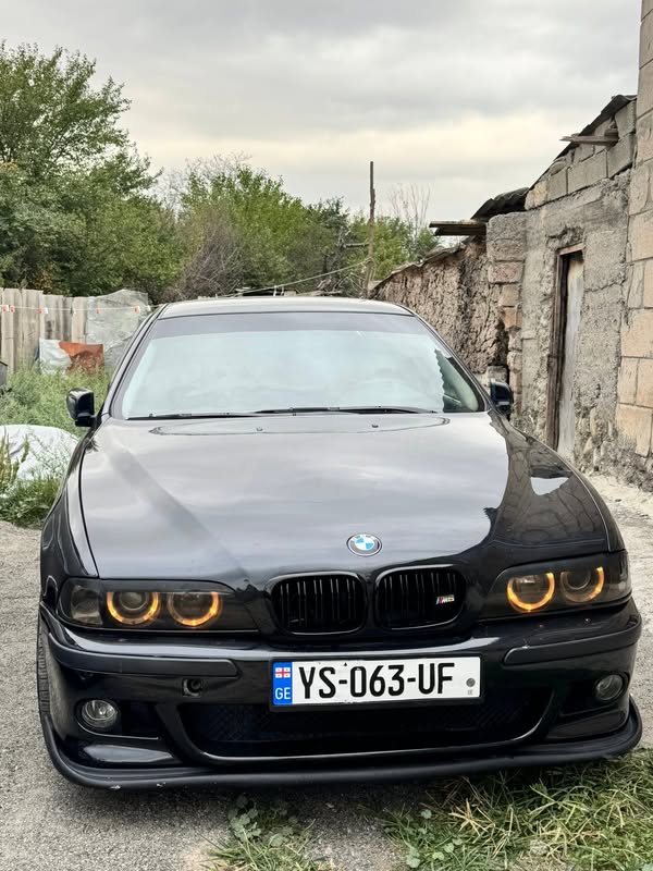 Avtomobil 2000