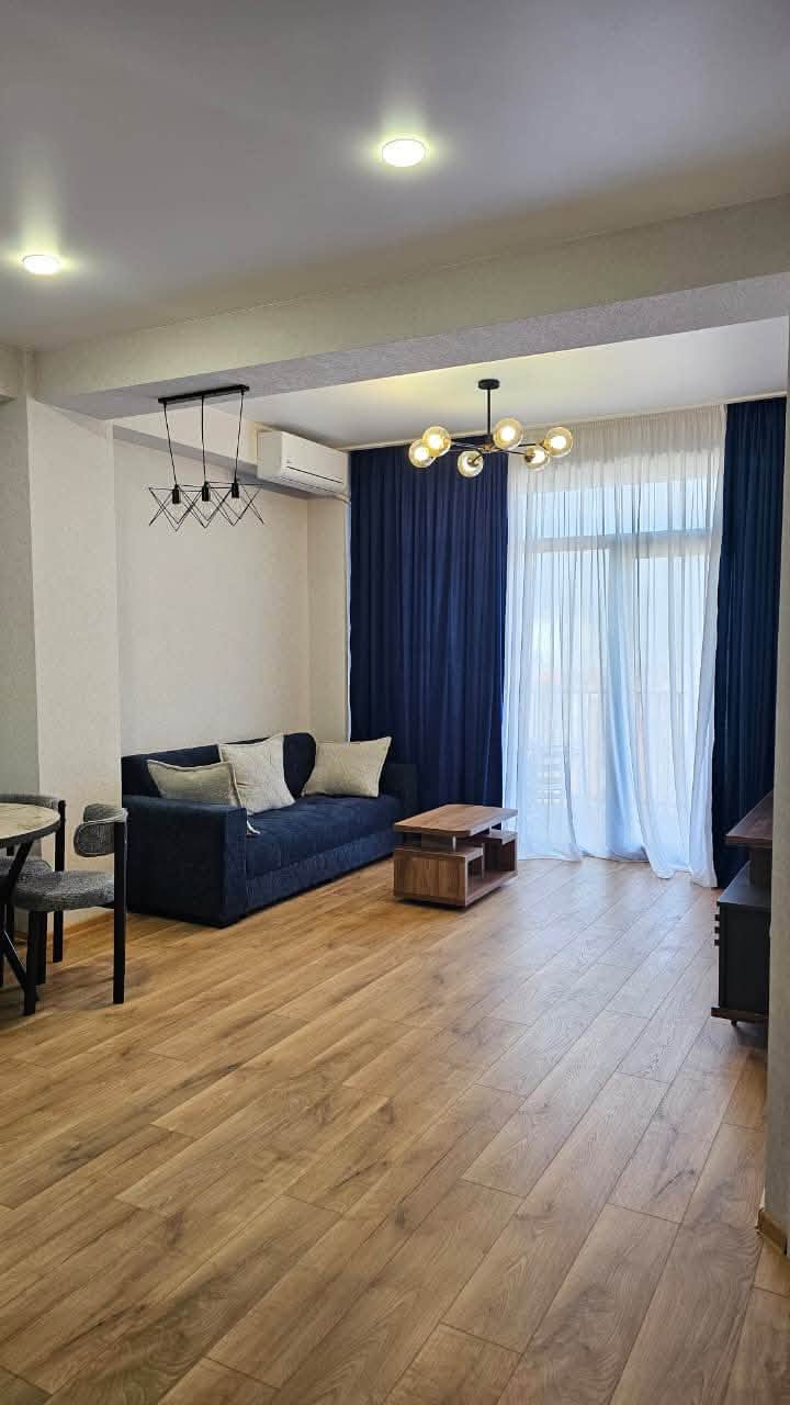Kiralanıyor daire, Tiflis