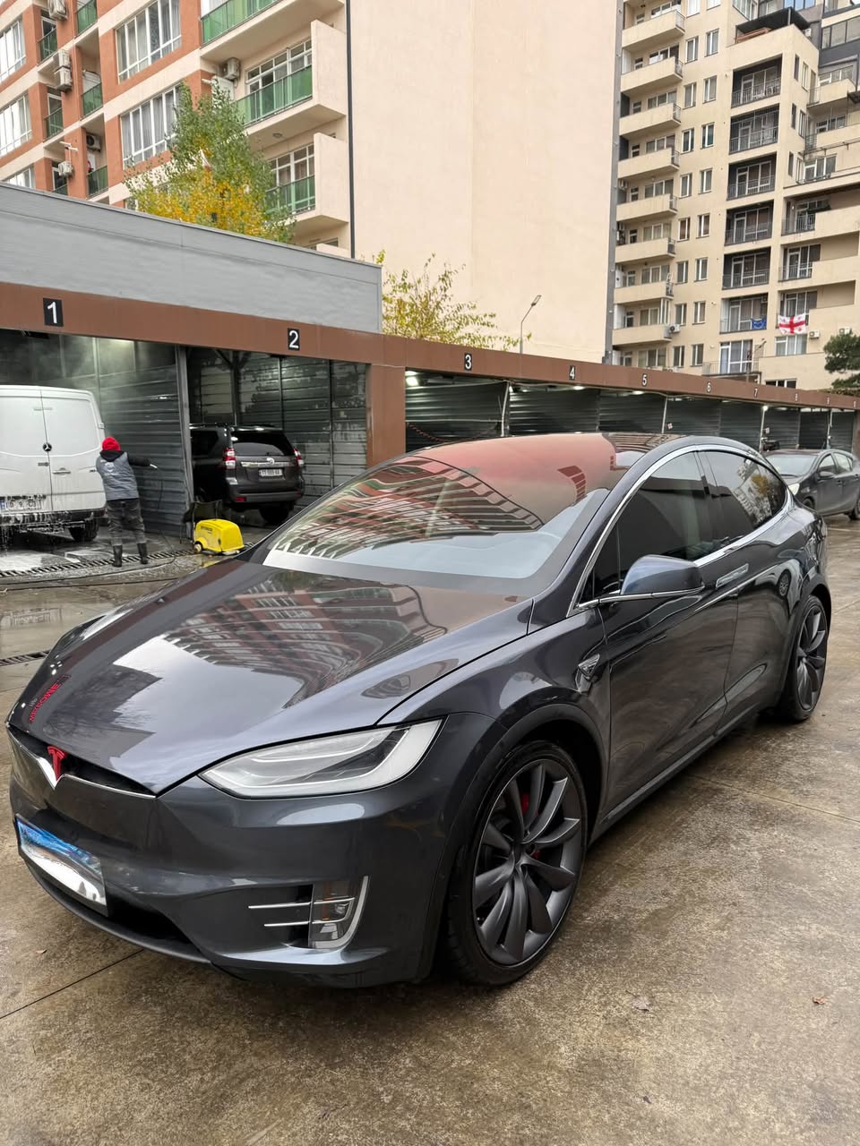იყიდება Tesla Model X 90D გარბები