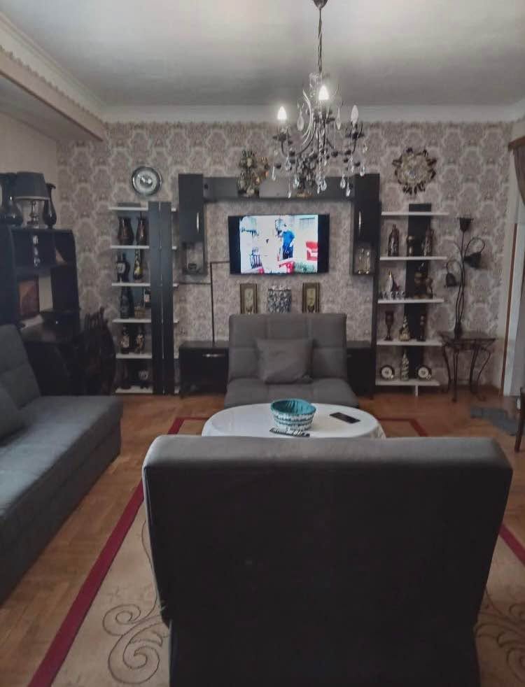 Продаётся 3-комнатная квартира, Тбилиси — $83,000