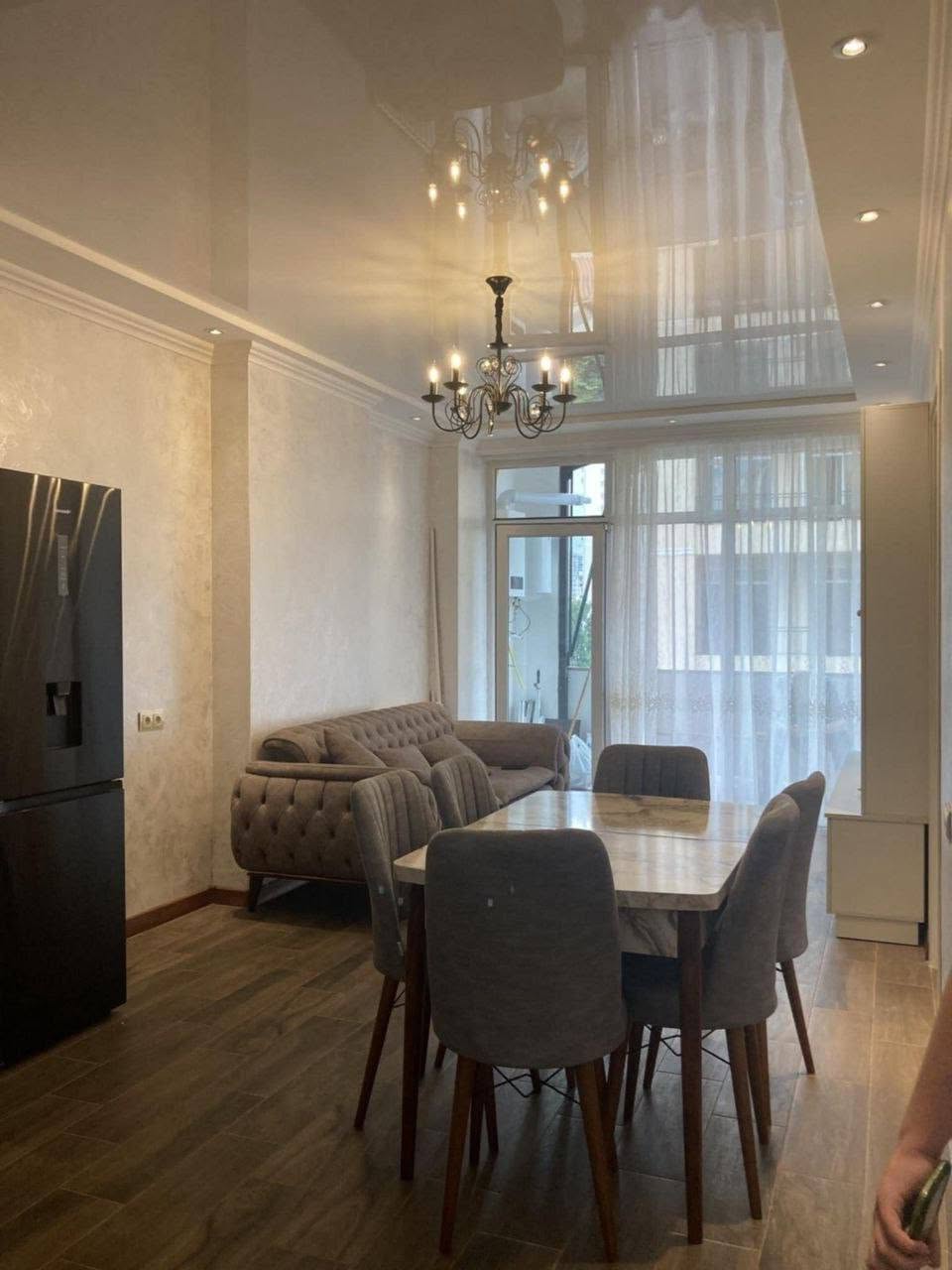 Продаётся 3-комнатная квартира, Батуми — $600