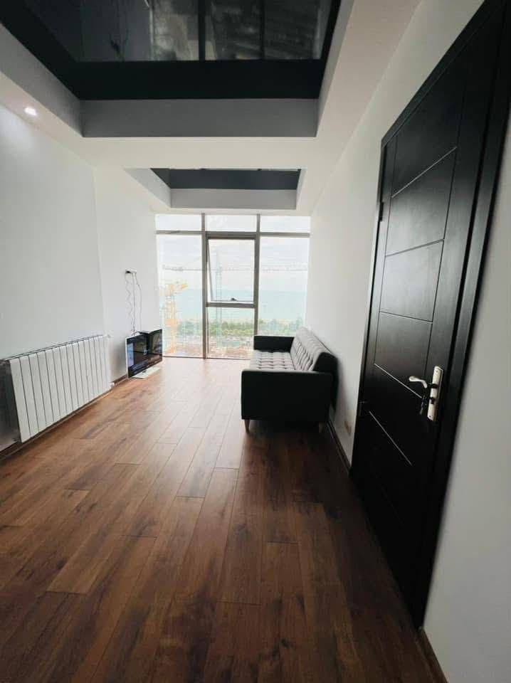 Продаётся 2-комнатная квартира, Батуми — $140,000