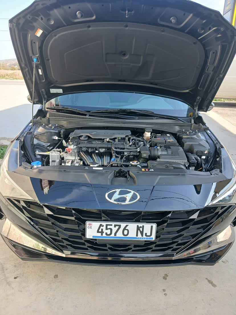 Hyundai Elantra 2023
