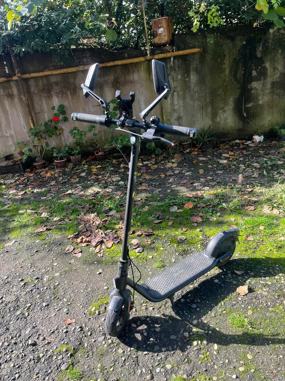 Ninebot Kickscooter F2 — 800₾