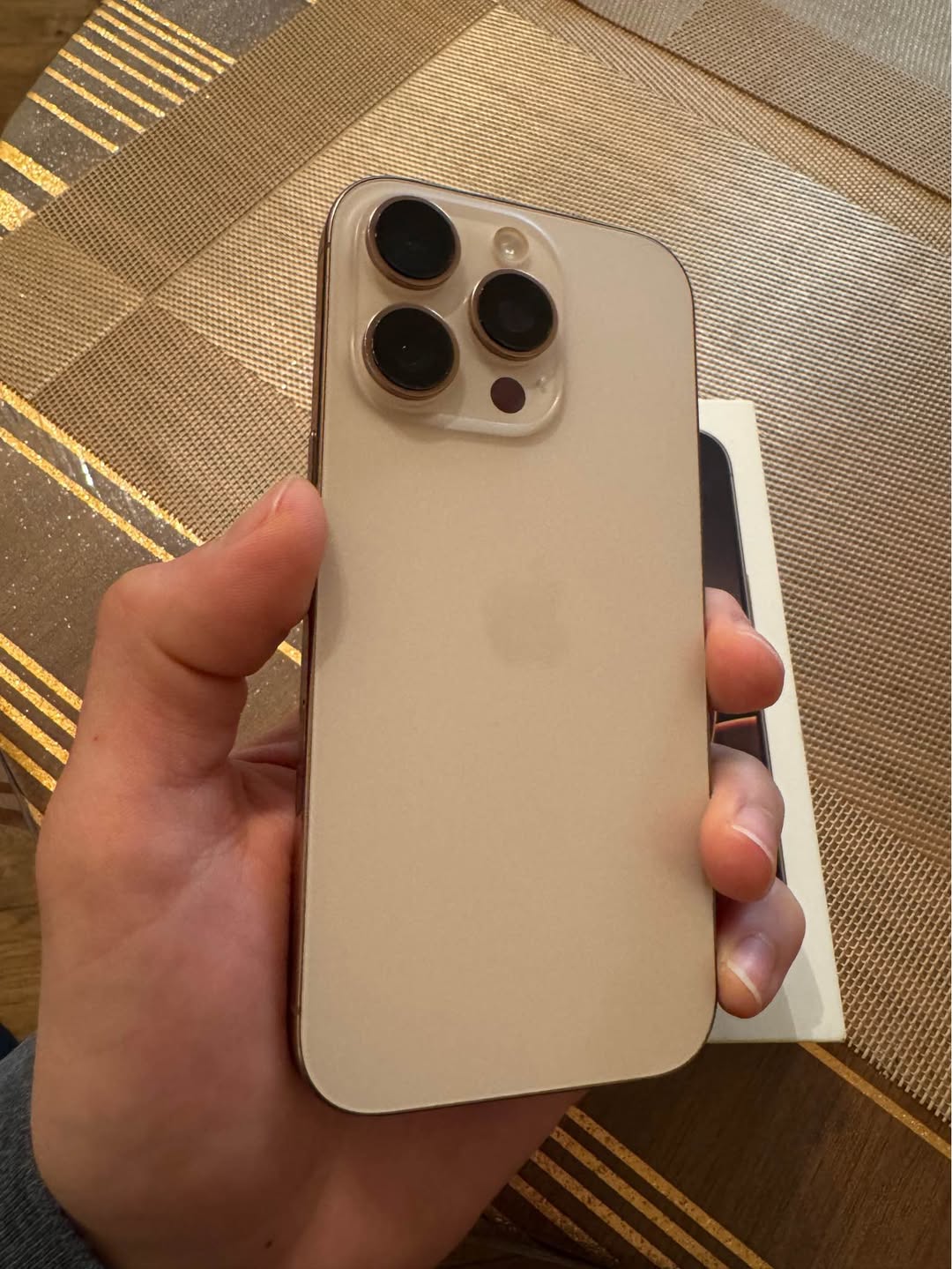 iPhone, մարտկոց 85%, տուփով