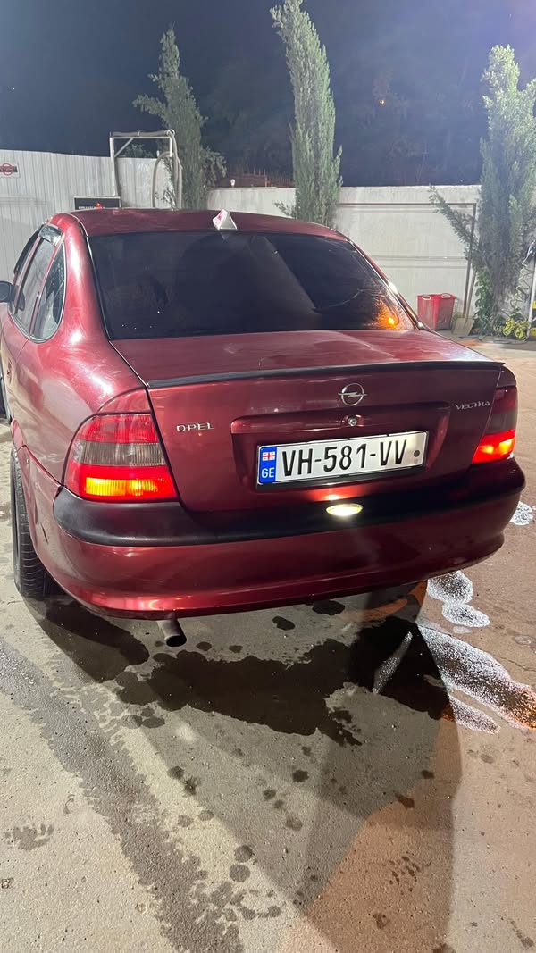 Avtomobil