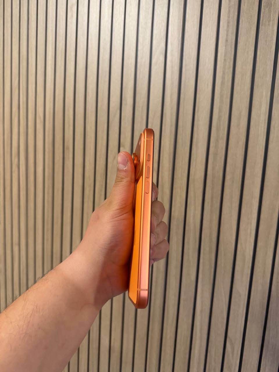 iPhone 16 Pro - 238.000 iPhone