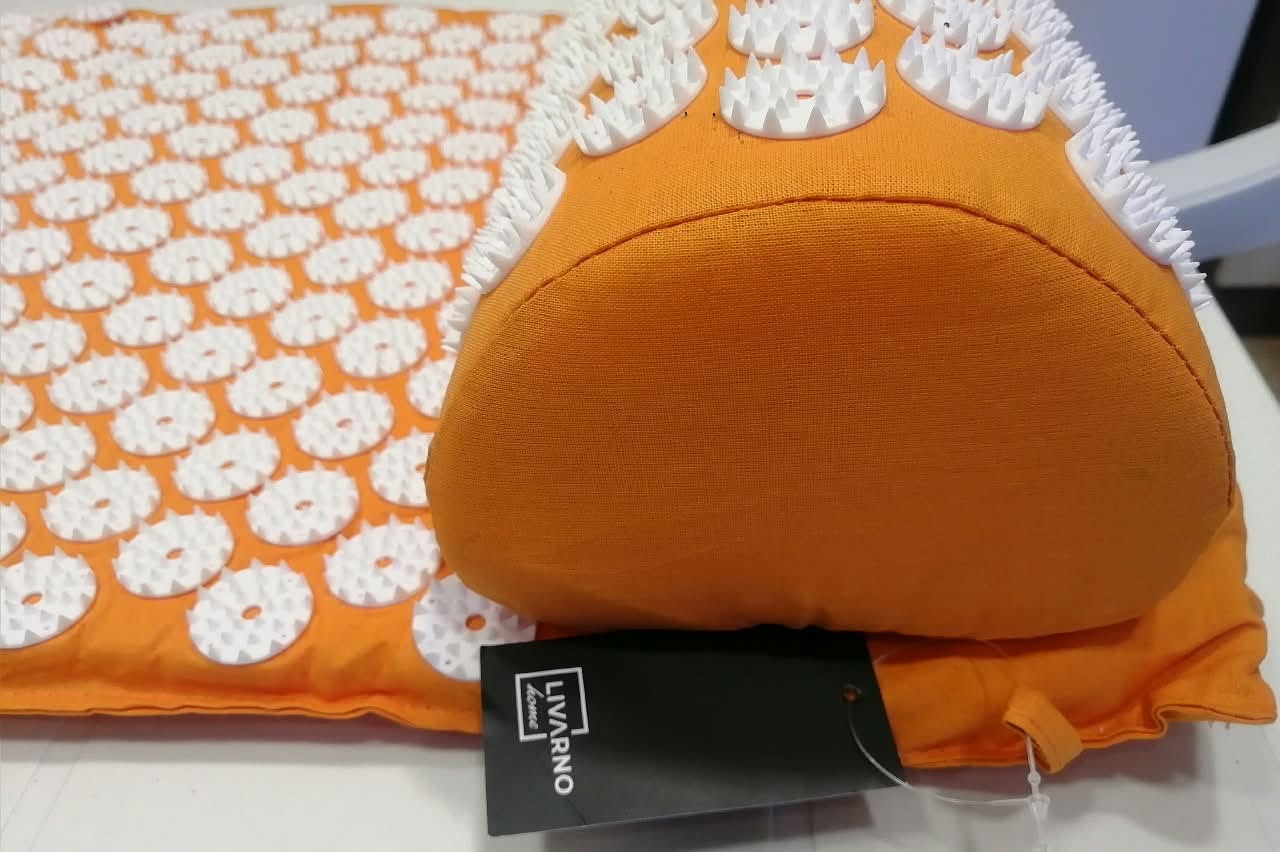 Kuznetsov Acupuncture Massage Mat and Pillow — 95₾