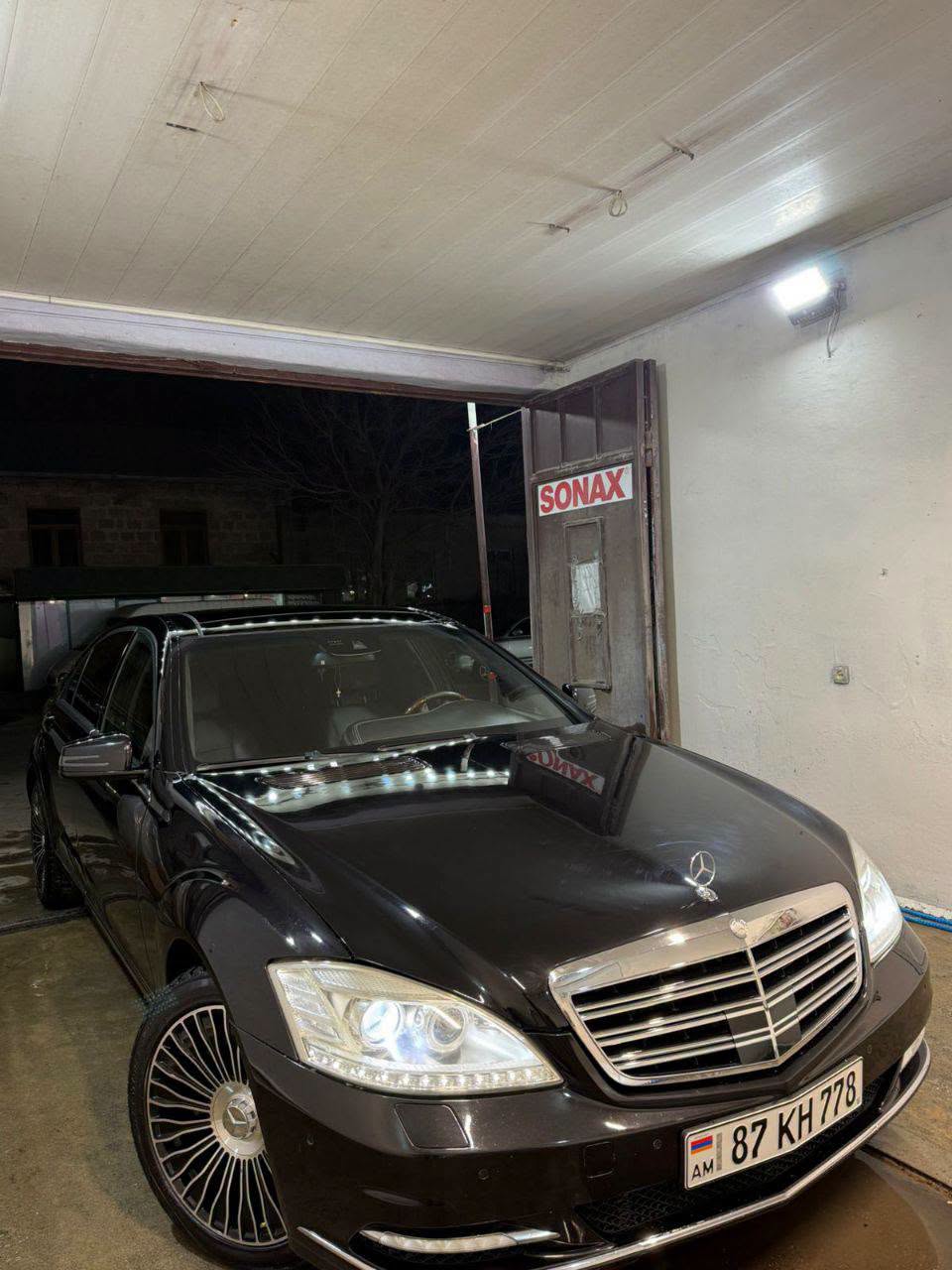 Серия E-класс 2009 — 15 500 долларов