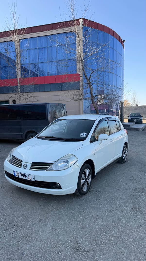 Avtomobil 2004 — 2,500$