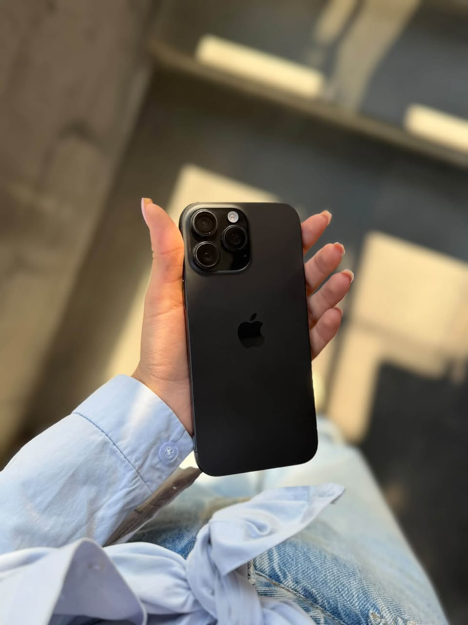 iPhone 16 pro max 310,000֏ fiyatla satıştadır