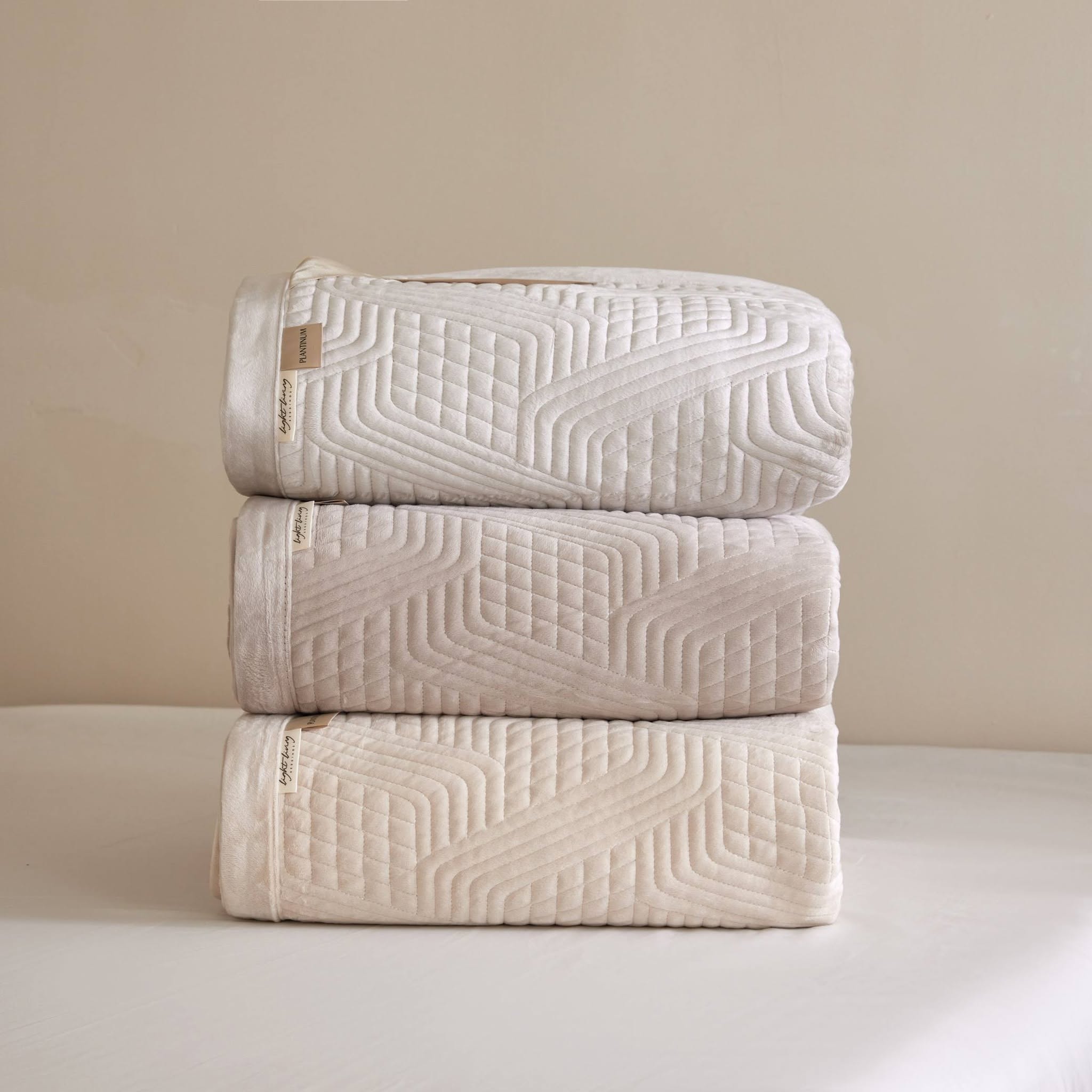 New bed blankets available for 70₼
