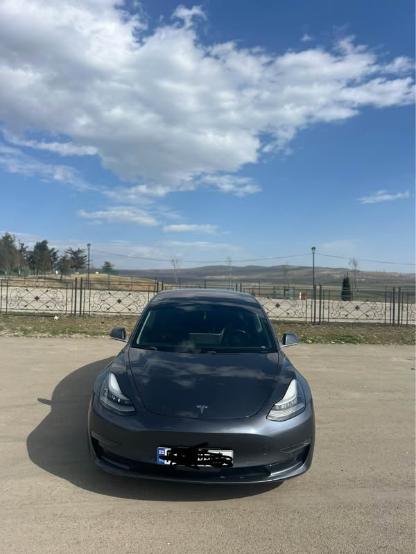 Tesla 2018